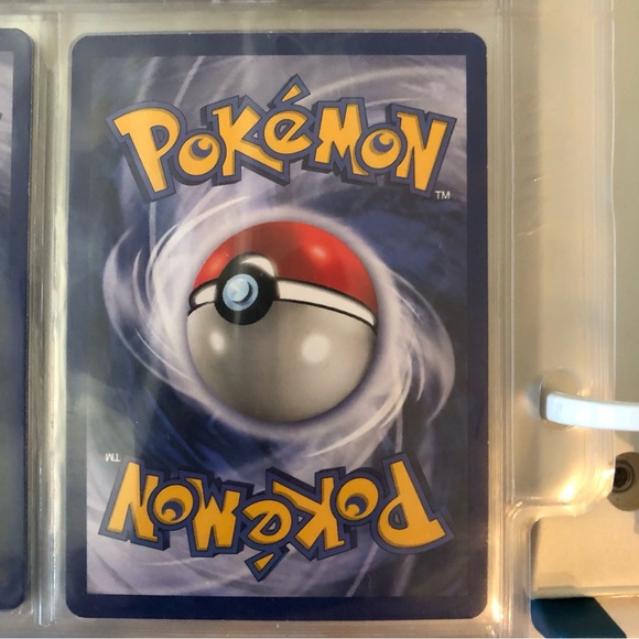 1990’s rare vintage Beedrill Pokémon card 17/102 - Picture 2 of 2